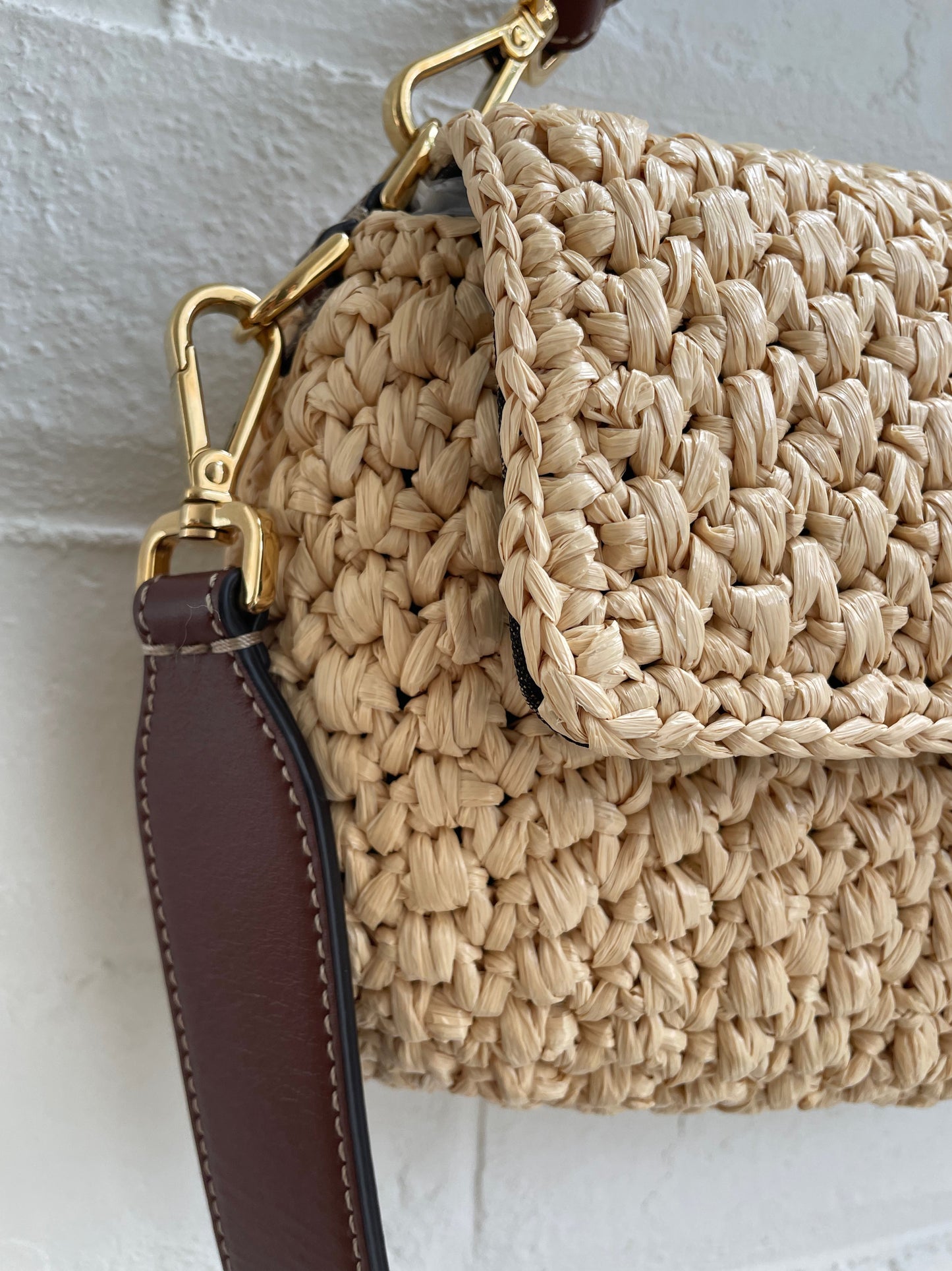 Fendi Straw Vitello King Woven Baguette in Natural Ghianda 2021